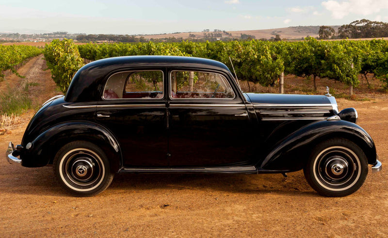 Mercedes-Benz 170S profile view