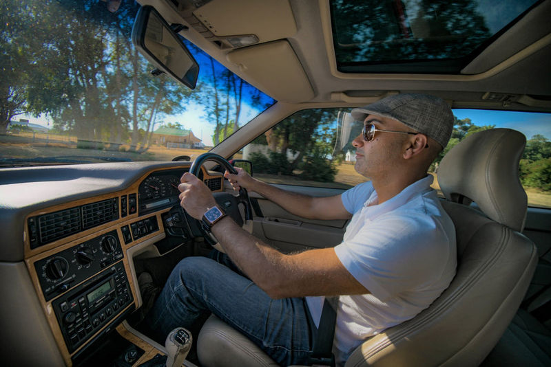 Hannes Oosthuizen drives a Volvo 850R