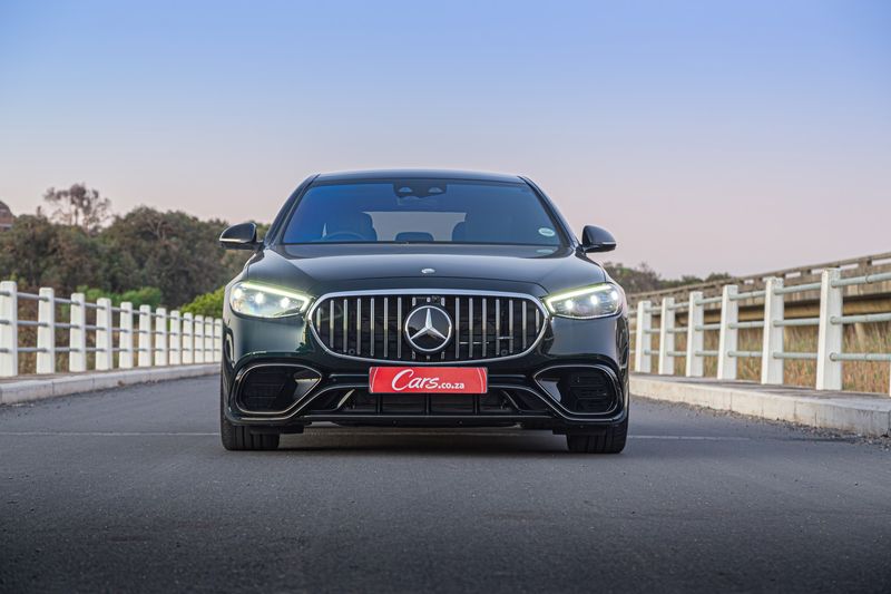 Mercedes-AMG S63 E Performance front end