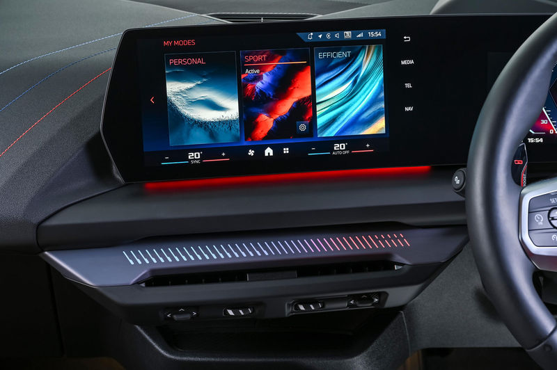 BMW 1 Series and 2 Series GC interior infotainment screen