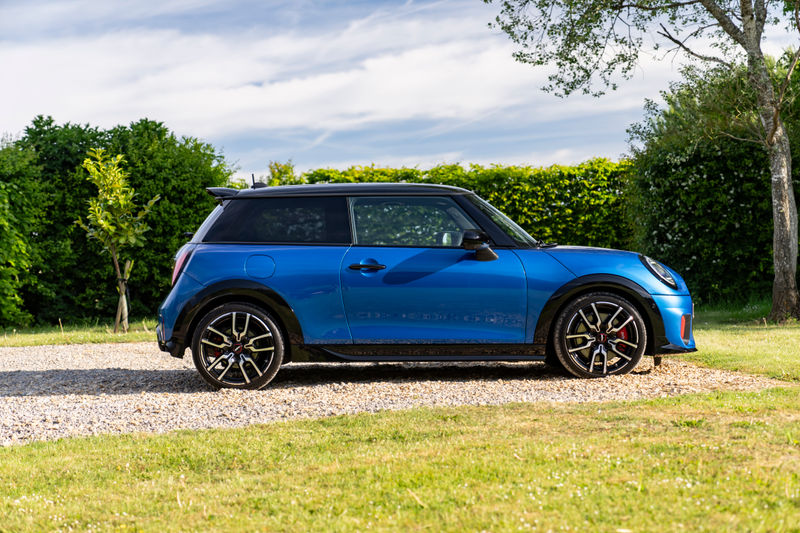2025 Mini JCW profile view