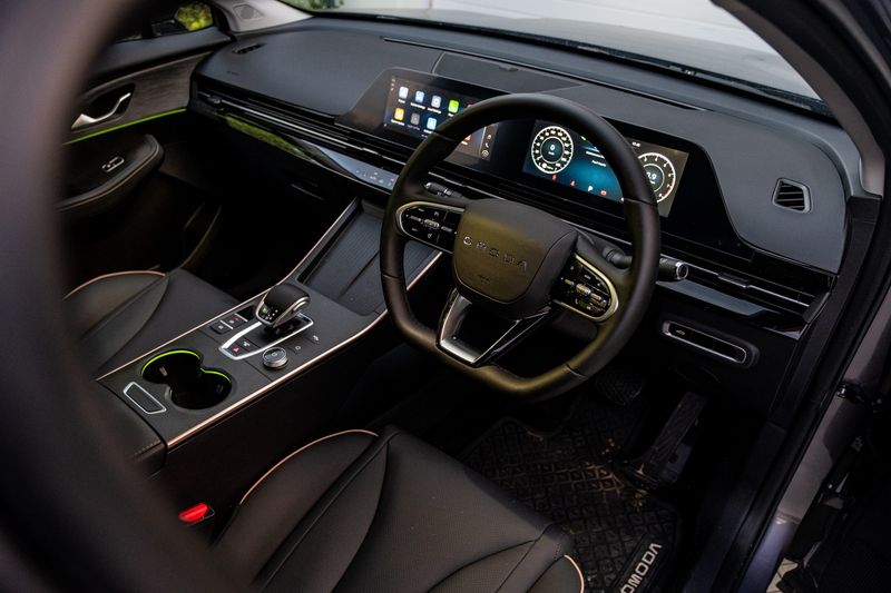 Omoda C5 Lux X Interior