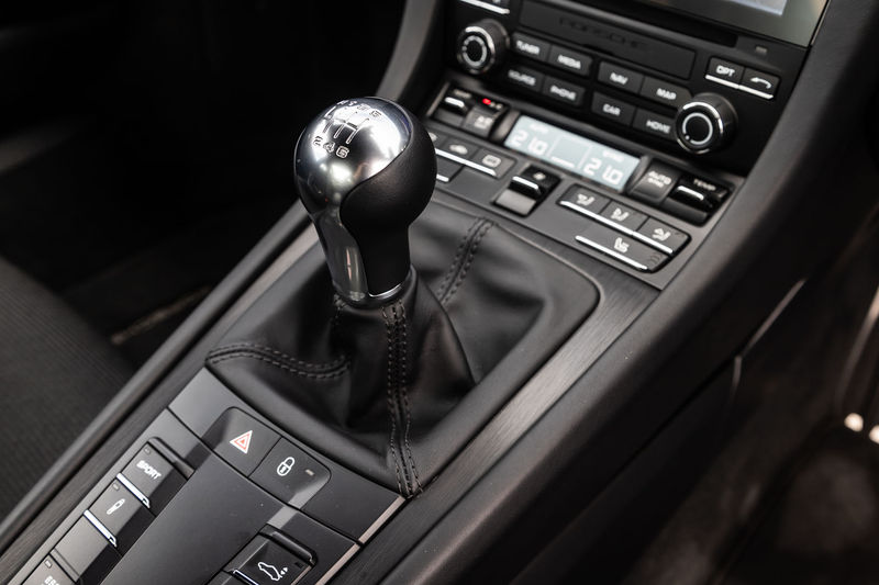Porsche 911 GT3 Touring gear lever