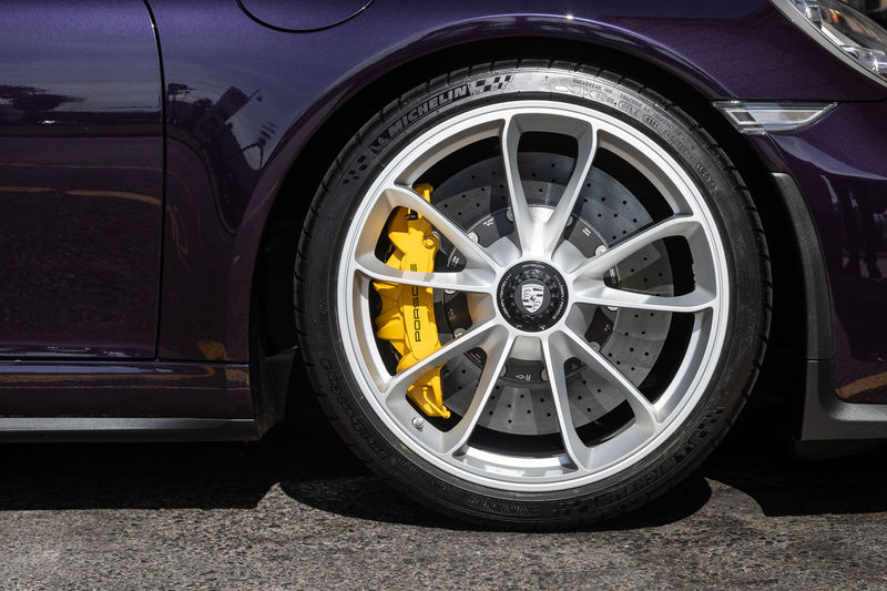 Porsche 911 GT3 Touring alloy wheel