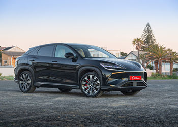 Choosing your next car: EV, PHEV, REEV ... or stick with ICE?