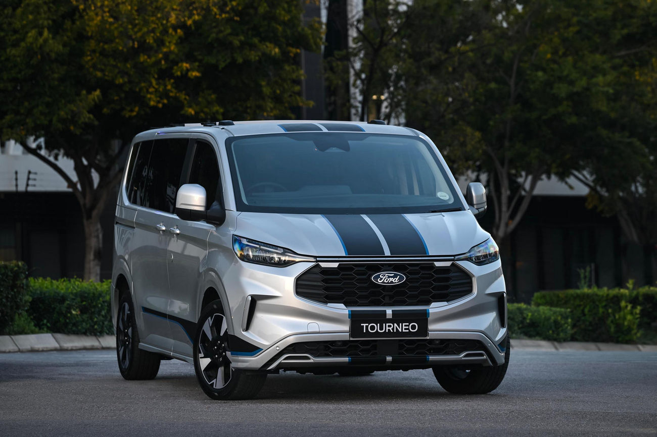 Ford Tourneo Sport & Titanium X (2025) Launch Review