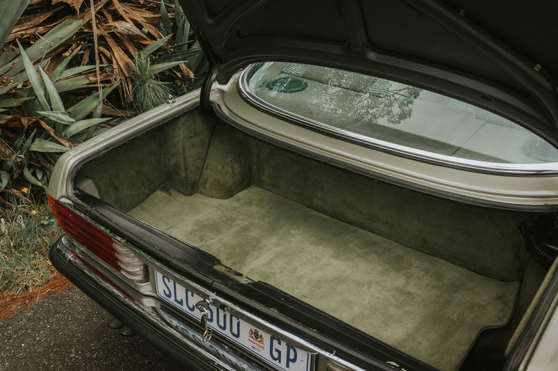 Mercedes-Benz 500SLC boot