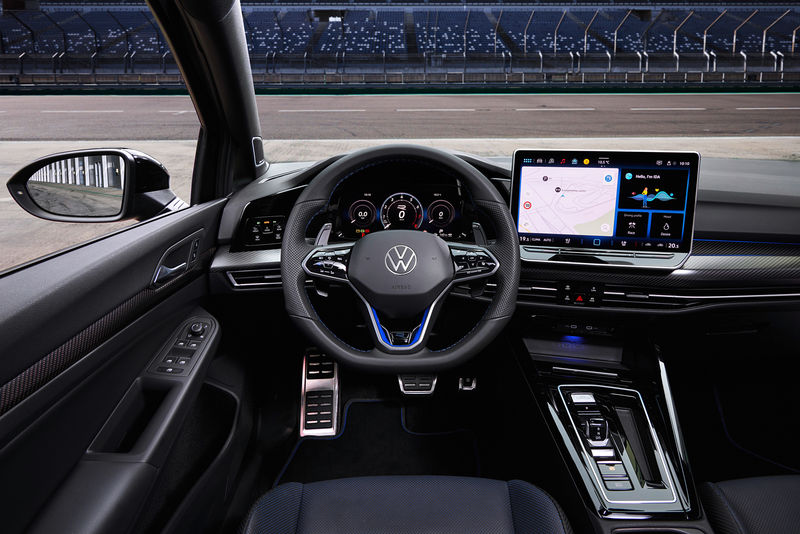 VW Golf 8.5 R front of cabin