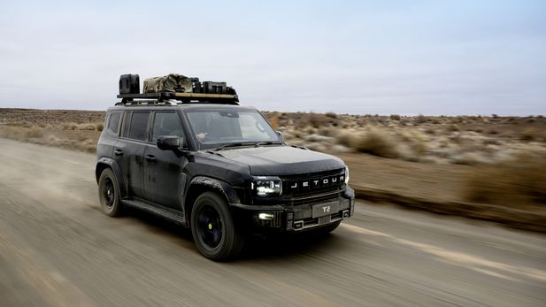 Is Jetour T2 a boxy crossover or a true GWM Tank 300 rival?