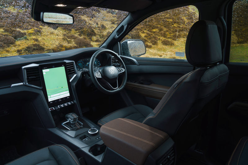 Volkswagen Amarok 2.3 Petrol interior