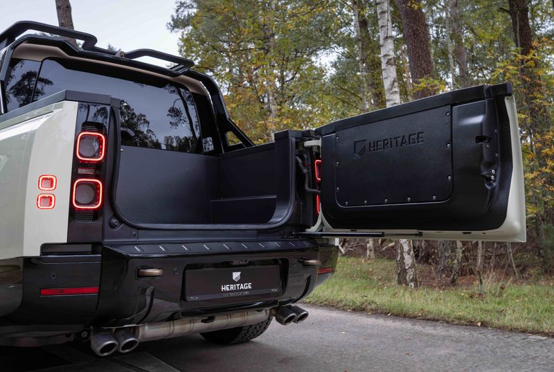 Defender Bakkie loadbay