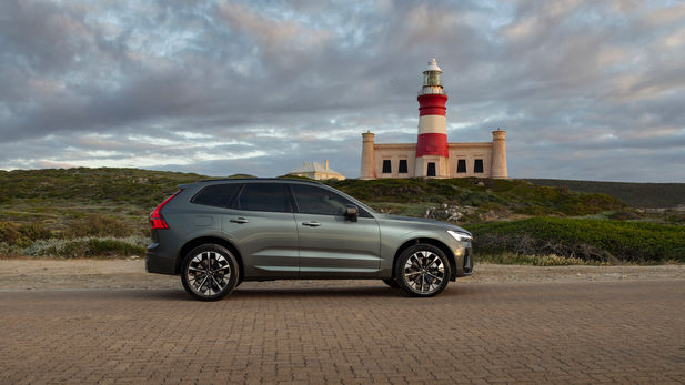 Volvo XC60 Facelift (2025) Price & Specs