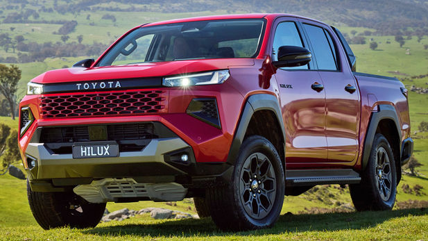 New Toyota Hilux bakkie fully revealed!