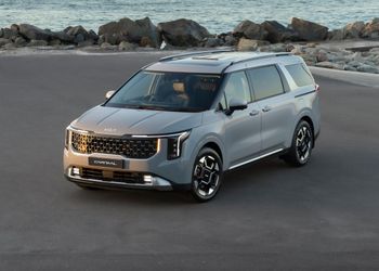 Kia Carnival 7-Seater (2025): Living With It