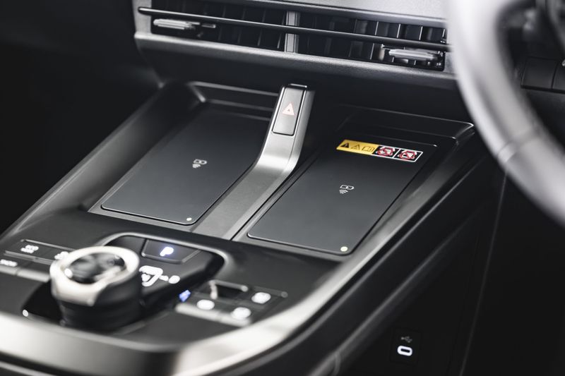 bZ4X wireless charging