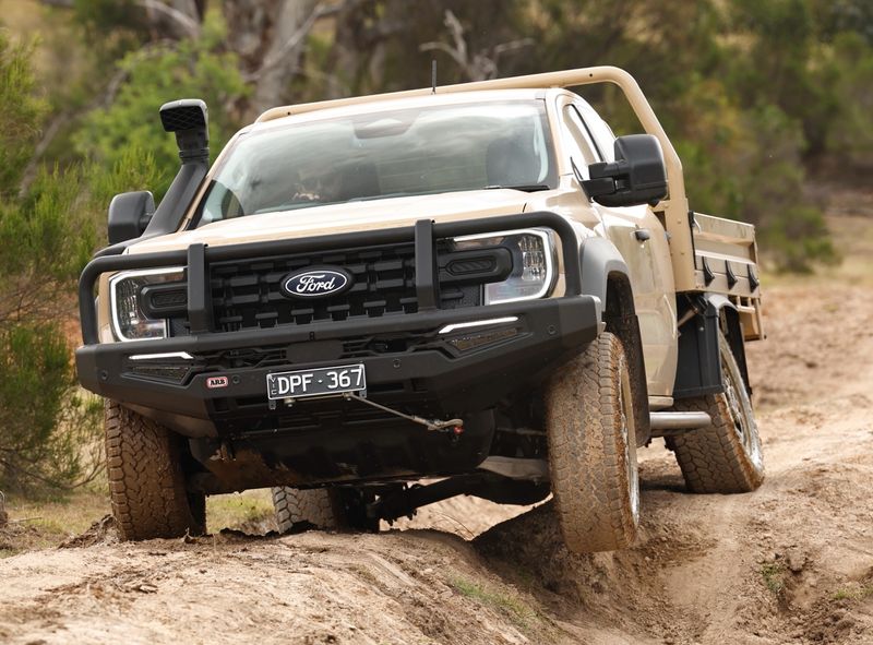 Super Duty cross axle 