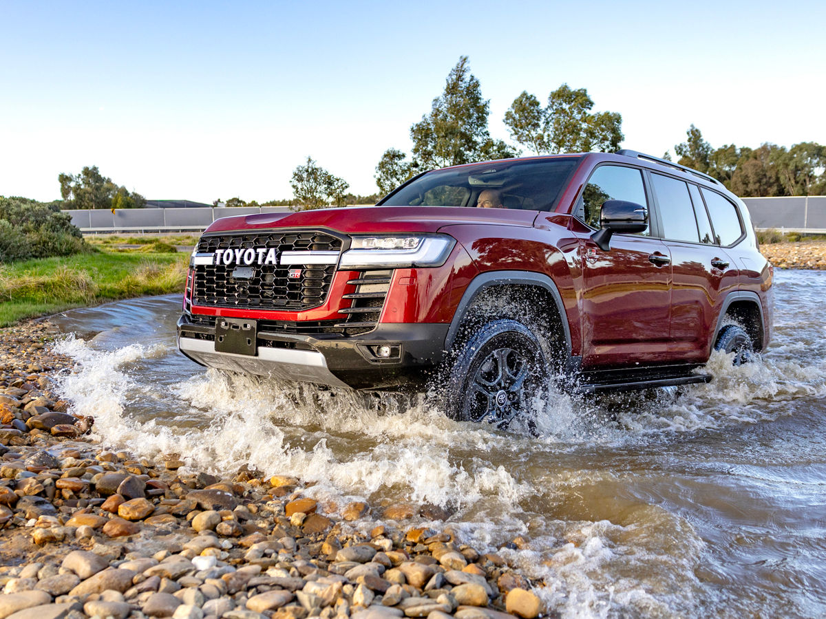 How does Toyota's new Land Cruiser 300 HEV compare to the diesel?