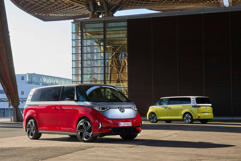 Volkswagen ID Buzz  red