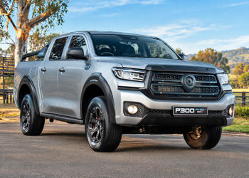 GWM P300 PHEV (2026) Price & Specs
