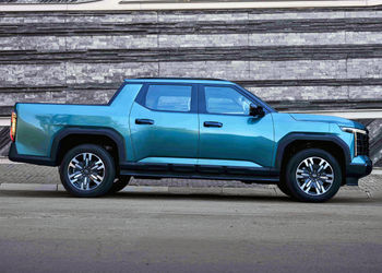 Supersize me! 5 longest double-cab bakkies in SA (2026)