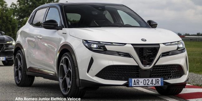Alfa-Romeo-Junior-Elettrica-Veloce image:1