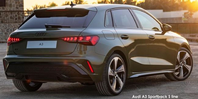 Audi-A3-Sportback-TFSI-S-line-Black image:2