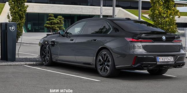 BMW-7-Series-M760e-xDrive image:2