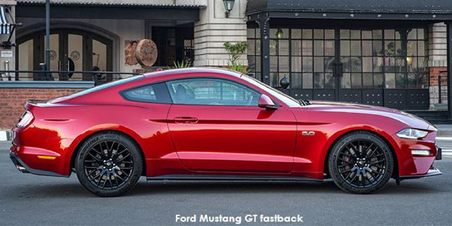 Ford-Mustang-50-GT-fastback image:1