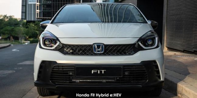 Honda-Fit-15-Hybrid-eHEV image:1