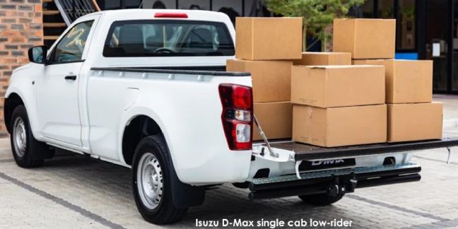 Isuzu-D-Max-19TD-single-cab-low-rider image:1