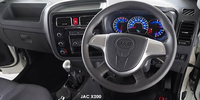 JAC-X200-28TDi-68kW-13-ton-double-cab-dropside image:2