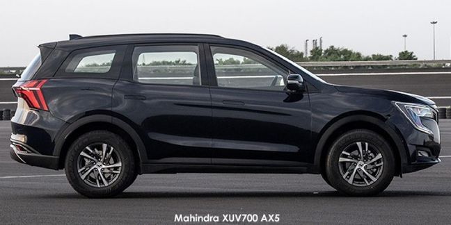 Mahindra-XUV700-20T-AX5 image:1