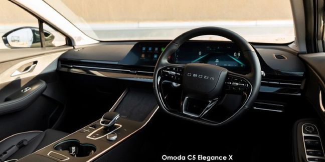 Omoda-C5-15T-230T-Street image:2
