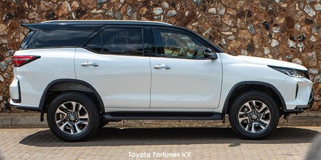 Toyota-Fortuner-28GD-6-48V-4x4-VX image:2