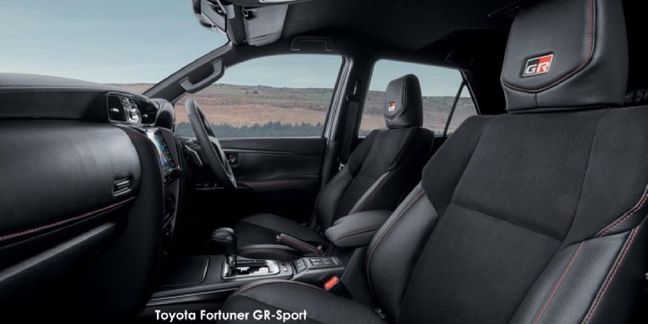 Toyota-Fortuner-28GD-6-4x4-GR-Sport image:2