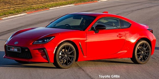 Toyota-GR86-24-manual image:1
