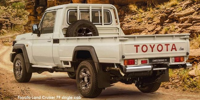Toyota-Land-Cruiser-79-40-V6-single-cab image:1