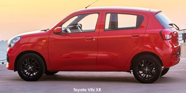 Toyota-Vitz-10-XR-manual image:1